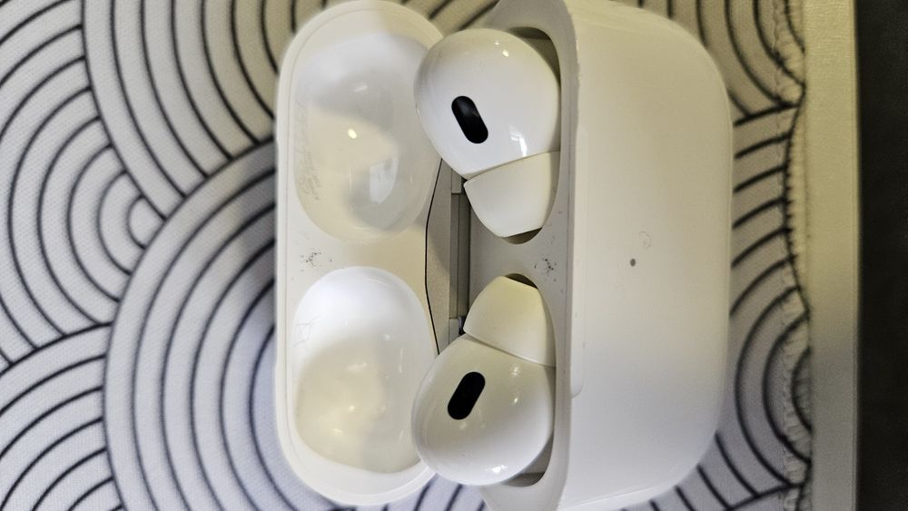 Продаю AirPods Pro 2