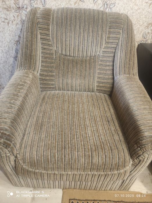 Продам кресла каждая по 5000