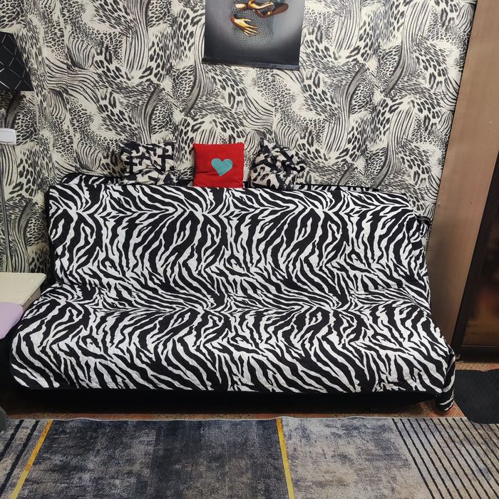 Продам диван книжку