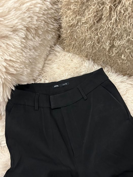 Сако H&M в два цвята, Дамско яке New Yorker , широк панталон Sinsay