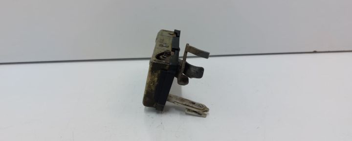 Broasca stanga fata 357837015g Volkswagen VW Passat B4