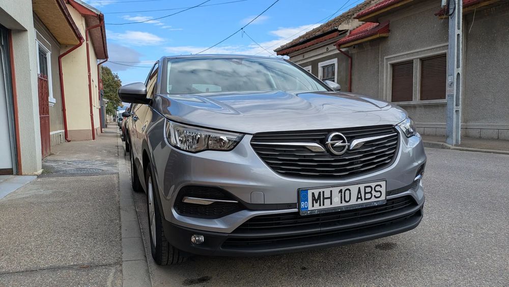 Opel Grandland X Vand Opel Granland X, 1.5 diesel, 130 CP, prim proprietar, garaj
