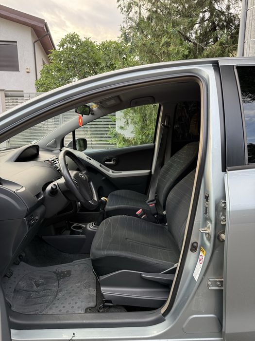 Toyota Yarsi 1.3 benzina +GPL  2006 euro 4