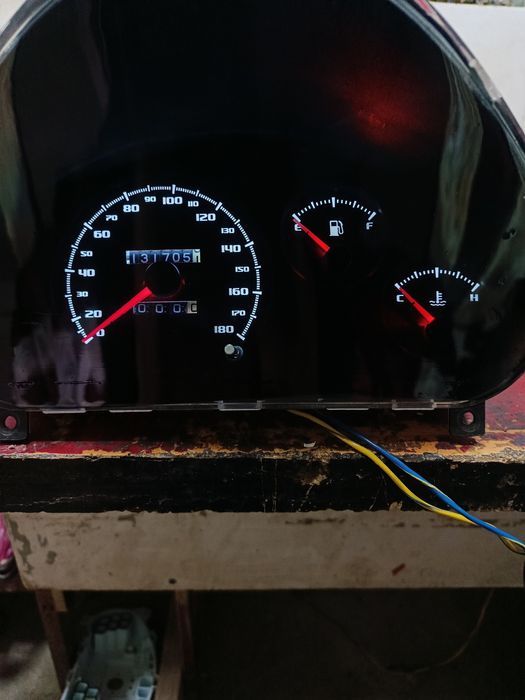 Matiz 3 tali Tablo sotiladi. Продоется Приборка Матиз 3 цлиндр