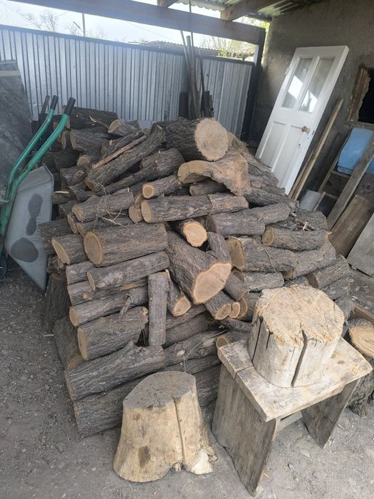 Продаю дрова 3 куба