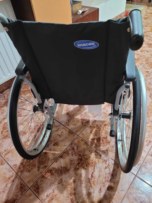 Scaun rulant nou ( handicap dizabilitati)  cu latimea sezutului 42 cm