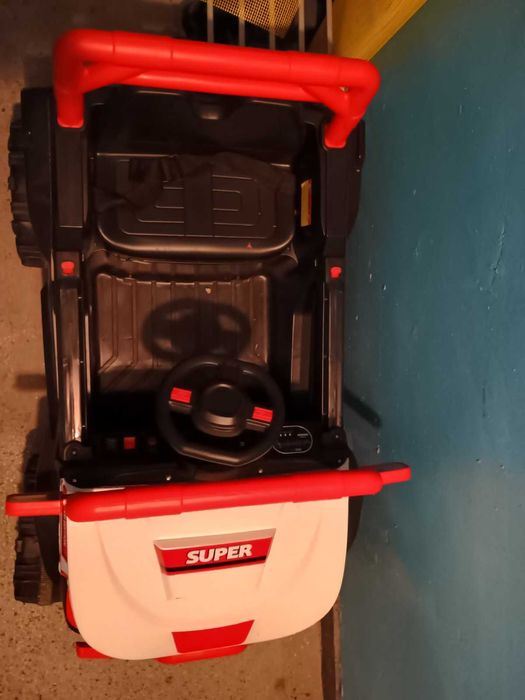 Джип акумулаторен 12V с родителски контрол SUPER Бял