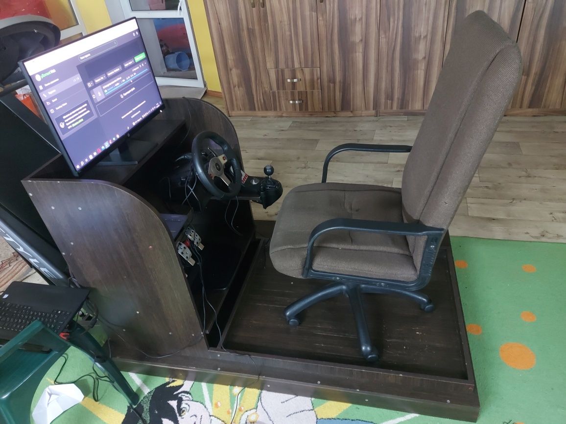 Кокпит cockpit игровой кресло стол для компьтерных игр/ PS 3 /XBox: 150 000  тг. - Настольные компьютеры Караганда на Olx