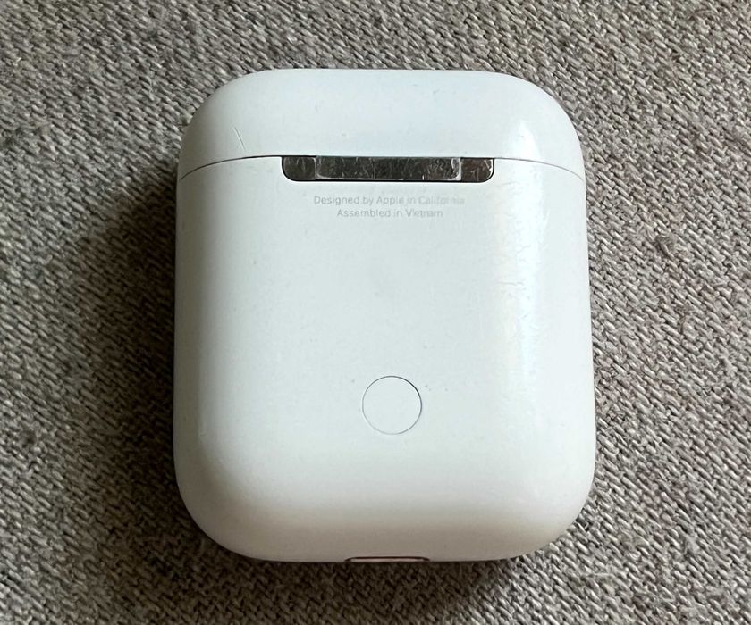Apple AirPods 2 carcasa A1602 Lightning stare foarte buna