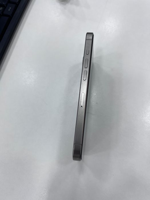 Продам iPhone 15 Pro / возможен обмен на класс выше