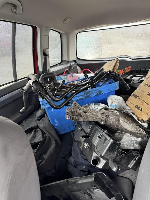 VW Touran цяла се продава