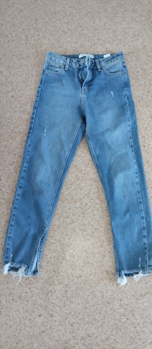 Джинсы все по 2000тг