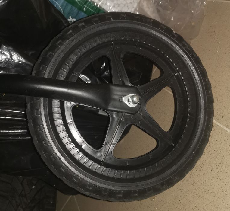 Bicicletă fără pedale pentru echilibru Kidwell REBEL 12” Kaki – roți EVA – stare foarte bună