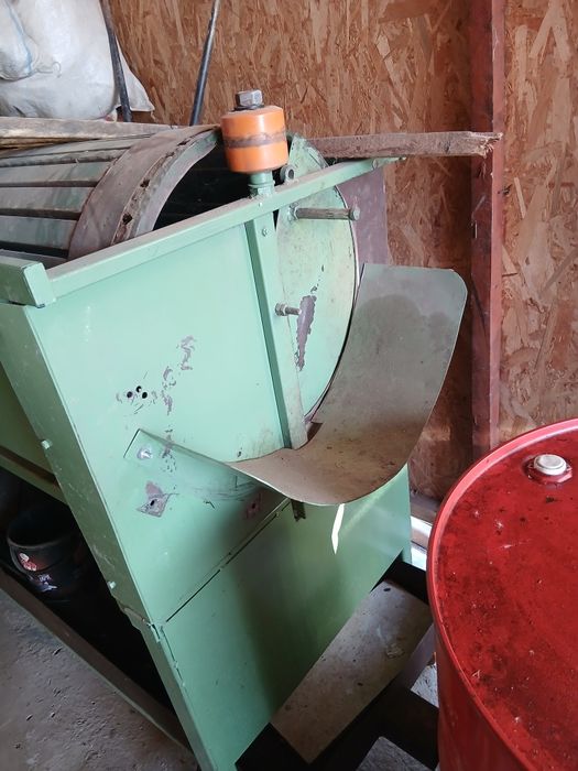 Mașina de spălat cartofi legume