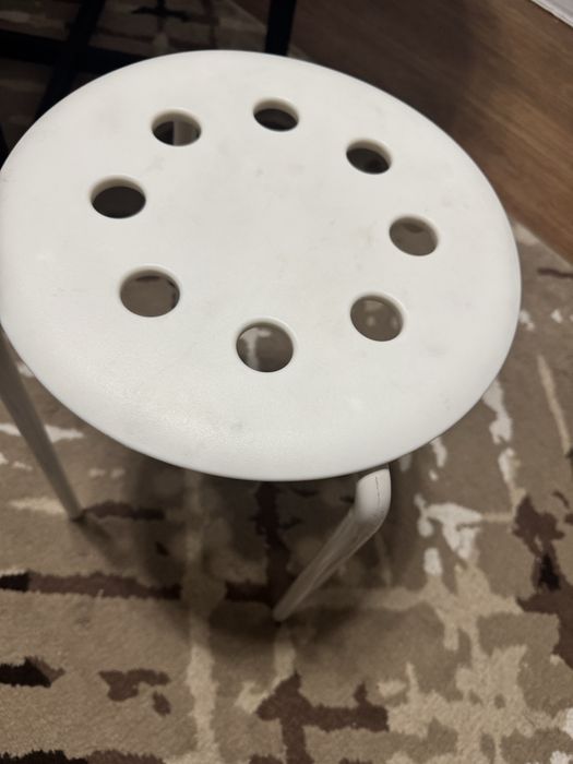 Табурет икея 1 остался