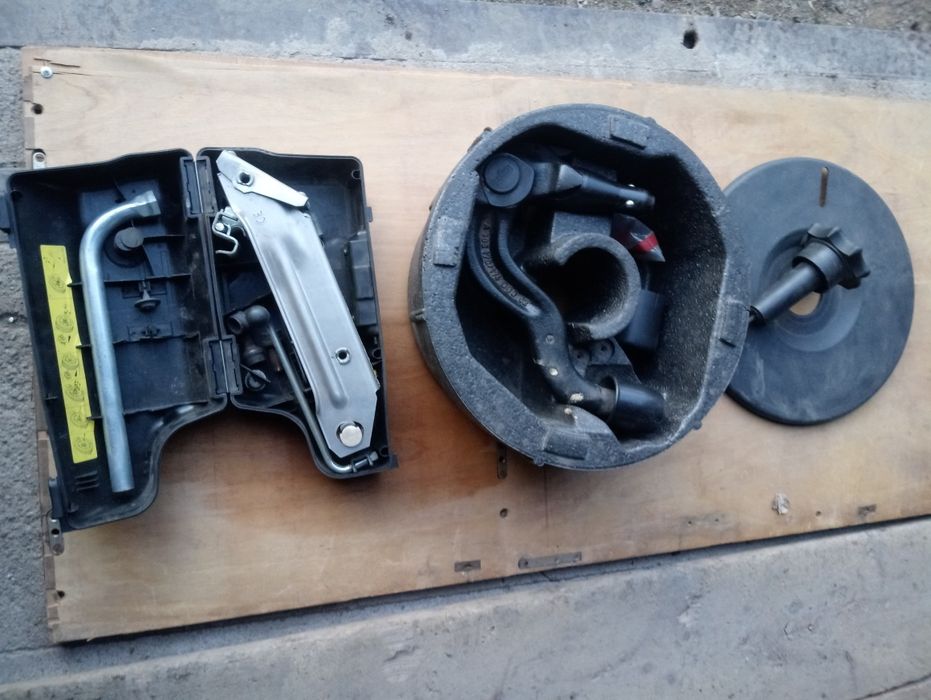 продам ауди А6с5 по запчастям