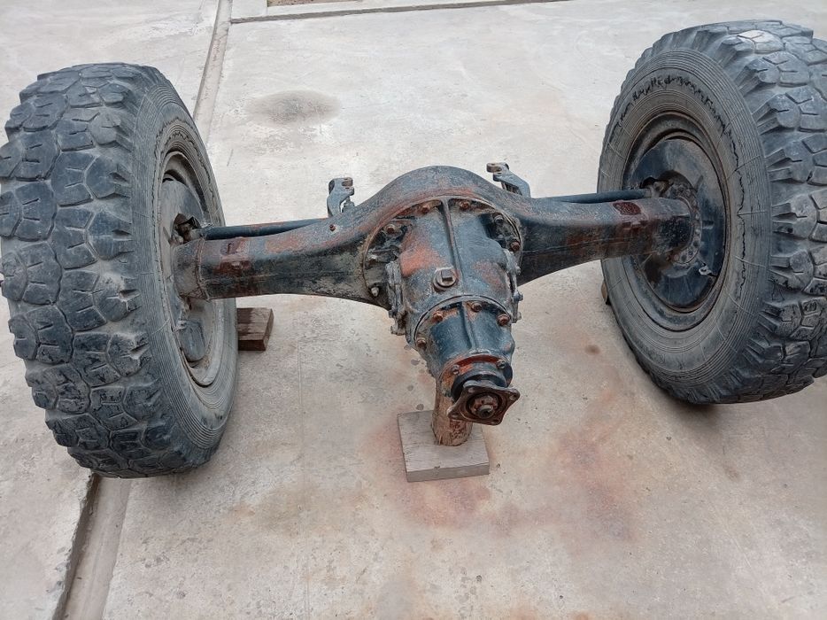 Zil 131 rama zadni most peredok