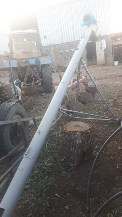 Продам плуг     .