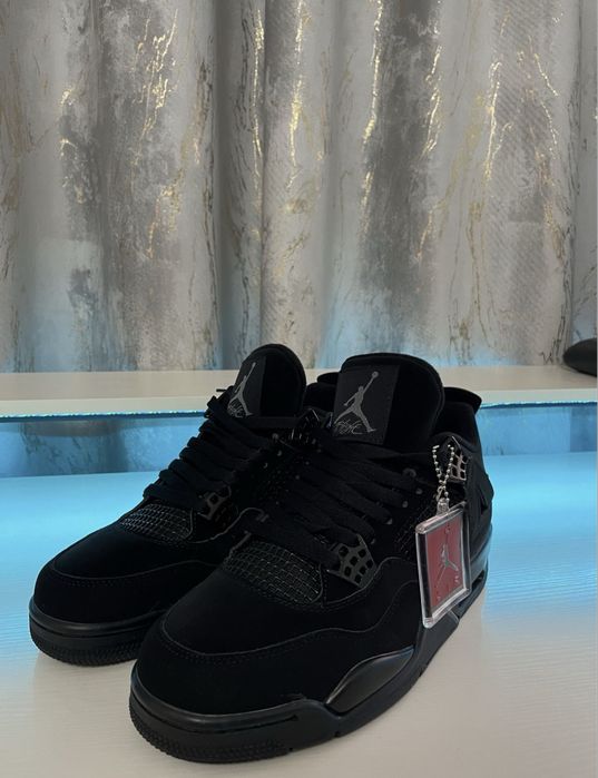 Adidasi jordan 4