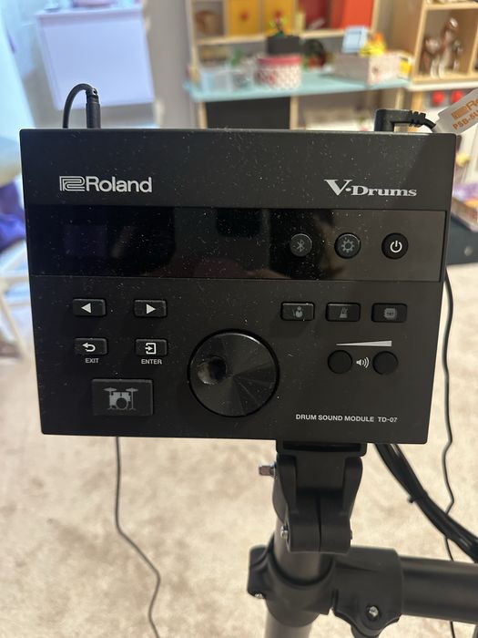 Roland TD-07DMK V-Drums Electronic Drum Kit – Excellent Condition