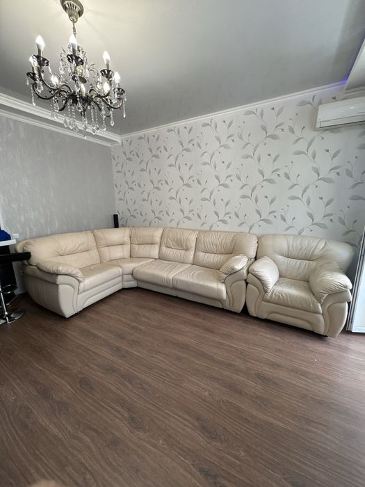 Продам Диван с креслом