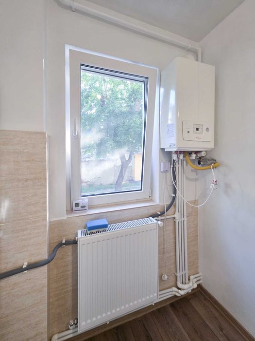 Vand apartament 2 camere, parter, in Deva.