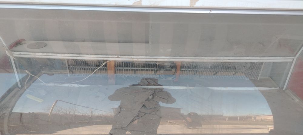 Ветрина холодильник