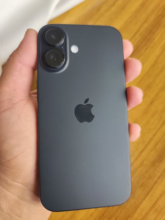 Iphone 16 128 gb akb 100%