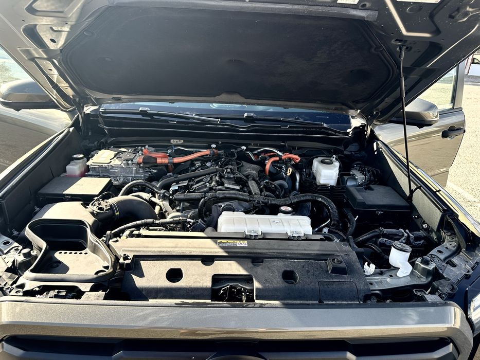 Toyota Tacoma iForcemax Hybrid 2024 27000km
