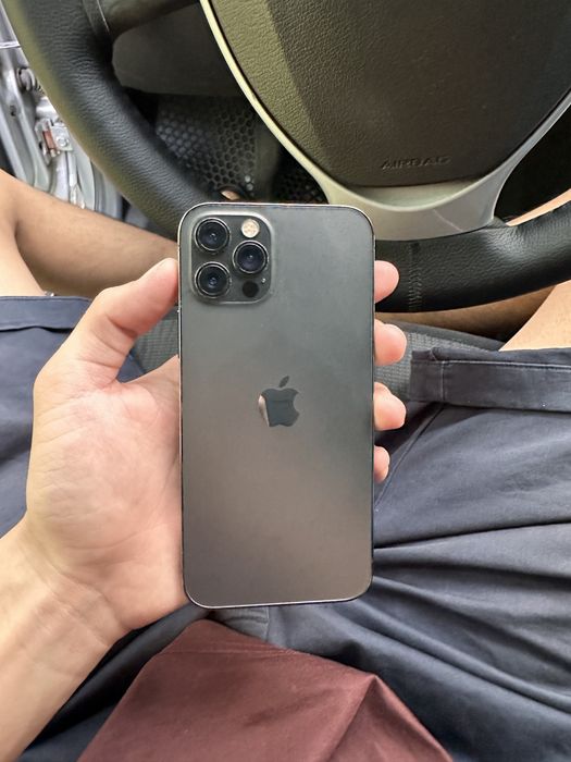 Продам Iphone 12 Pro 256gb 77%