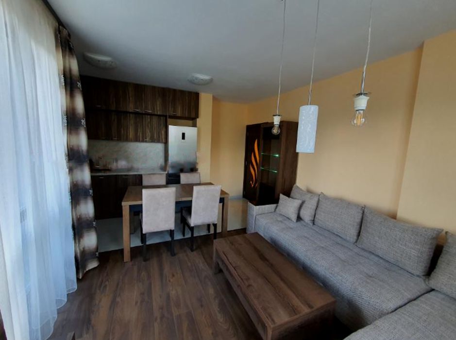 Дава се под наем Тристаен апартамент в София, Надежда 1 - 81 кв.м за 484.5 € - Снимка #1