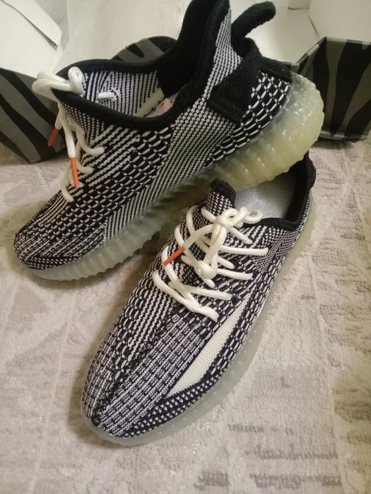 Продам кроссовки