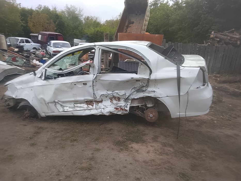 Продается по запчастям есть всё