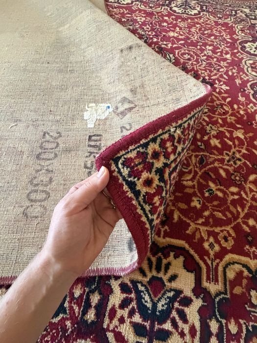 Продам ковер в хорошем состоянии