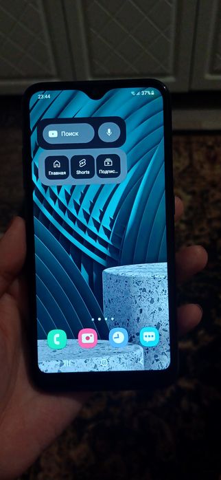 Продам самсунг смартфон