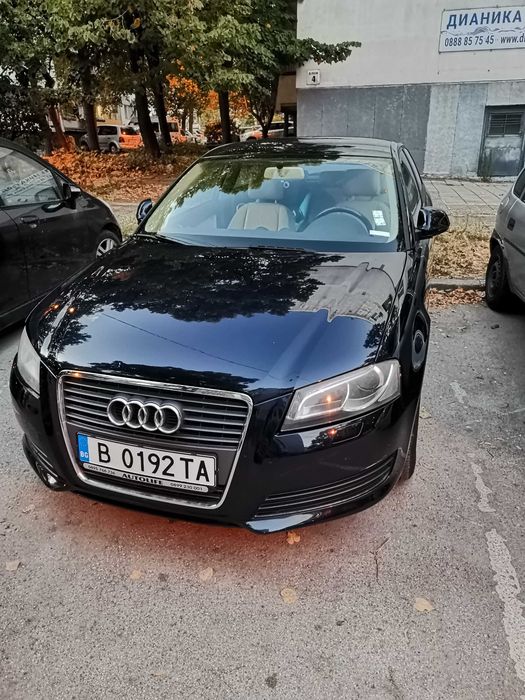 Продавам кола Ауди А3 с три врати 2009 година.