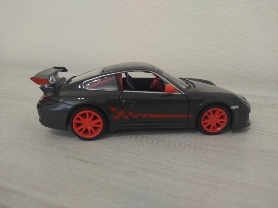 Метална количка Porsche 911 GT3 RS !!!
