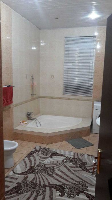 Продам дом Юнусабадский район.  Регистон( американское посольство).