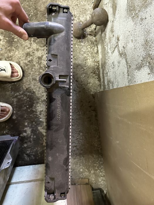 Радиатор на Land Cruiser Prado 78