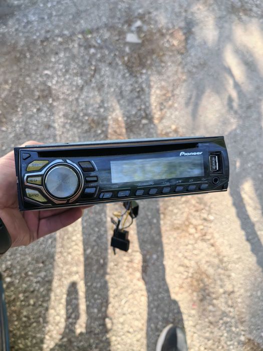 Радио за кола CD Pionerr DEH1600UB