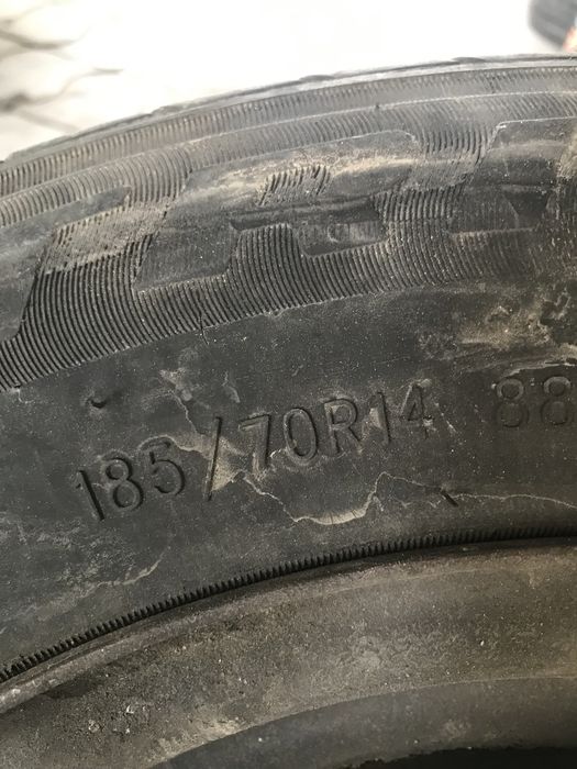 Продам покрышки с дисками 185/70/14