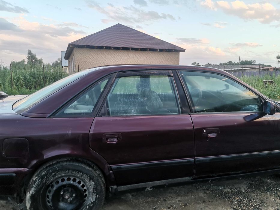 Продам Ауди 100.