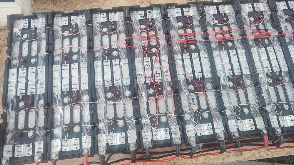 Baterie LiFePo4 24V si 48V,  bms Jk cu egalizare 6.15 kwh