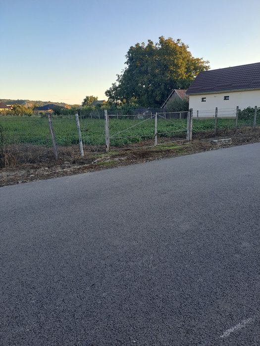 Vând Teren Intravilan Lux UNIK.