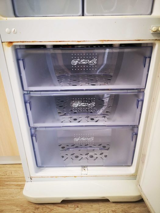 Продам холодильник Бирюса