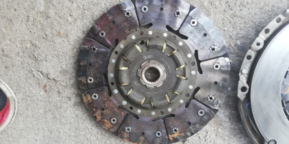 Съединител за Фолксваген шаран 240 ММ 2.8 v6