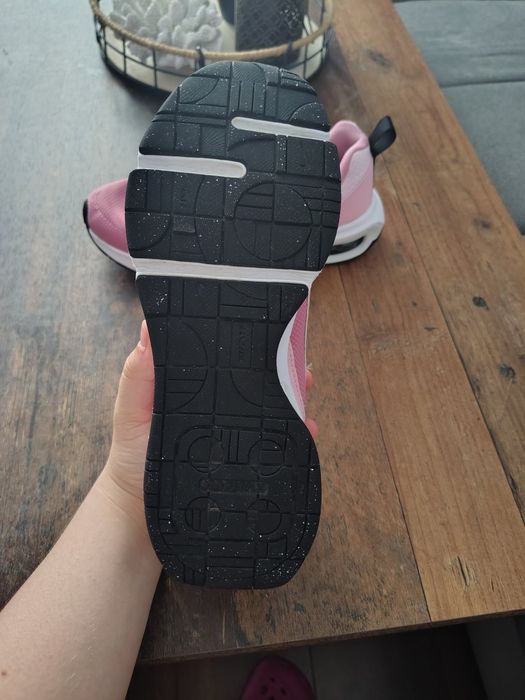 Запазени обувки на Nike air max