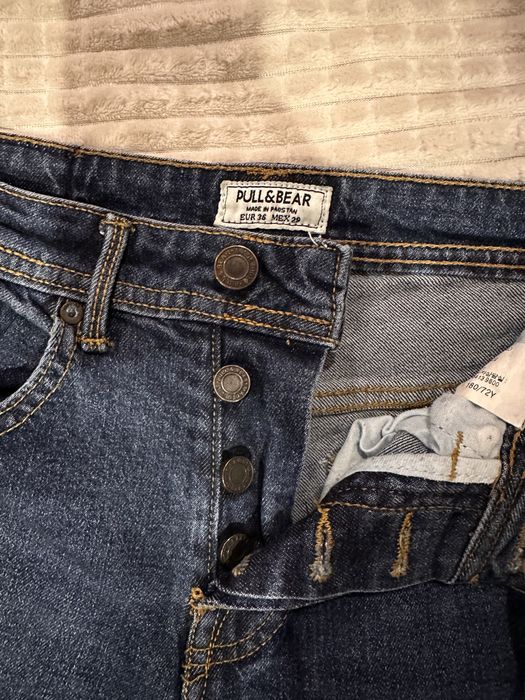 Мъжки дънки Pull&Bear.