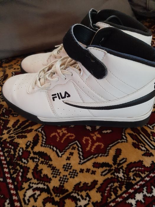 Adidași fila buni
