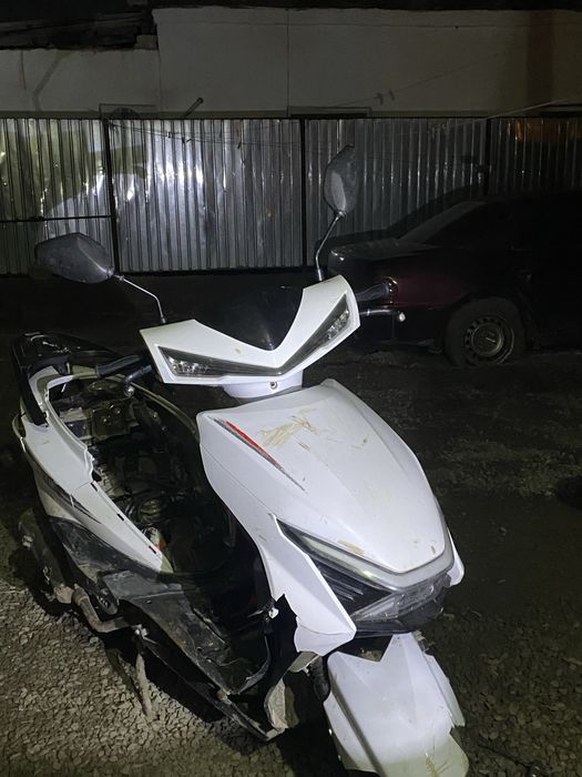 м12 обмен айфон или продается